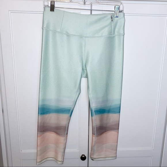 Calia By Carrie Underwood | Landscape Mint Green Workout Capris Medium - Picture 2 of 8